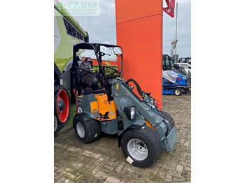 Telescopic handler GIANT