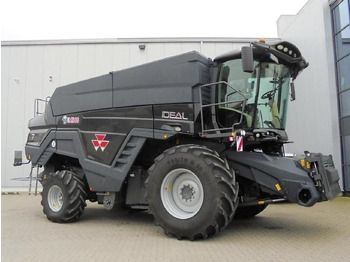 Combine harvester MASSEY FERGUSON