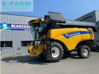 Combine harvester NEW HOLLAND CX series