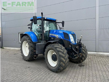 Farm tractor NEW HOLLAND T7.200