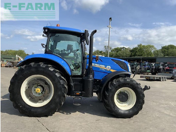 Farm tractor NEW HOLLAND T7