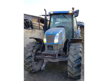 Farm tractor NEW HOLLAND TSA