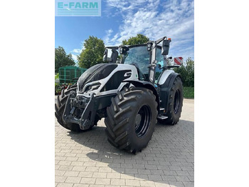 Farm tractor VALTRA
