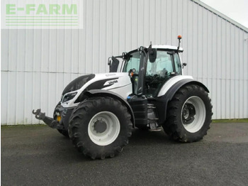 Farm tractor VALTRA T214