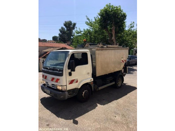 Tipper van NISSAN