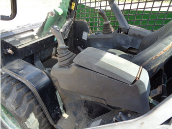 Skid steer loader JCB 135 R: picture 4