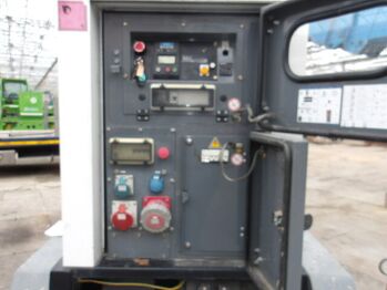 Generator set SDMO R33: picture 4 Generator set SDMO R33: picture 4