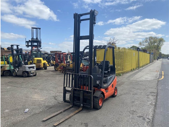 LPG forklift Linde H16T-03: picture 2