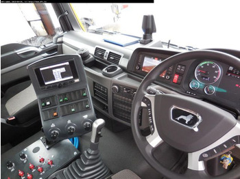 Road sweeper MAN TGS 18.420 4X2 BL Bucher OF 8000 TWIN beidseitig: picture 4 Road sweeper MAN TGS 18.420 4X2 BL Bucher OF 8000 TWIN beidseitig: picture 4