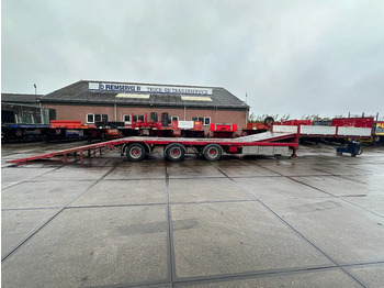 Low loader semi-trailer