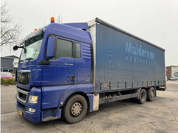 Curtain side truck MAN TGX 26.400