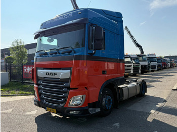 Tractor truck DAF XF 440