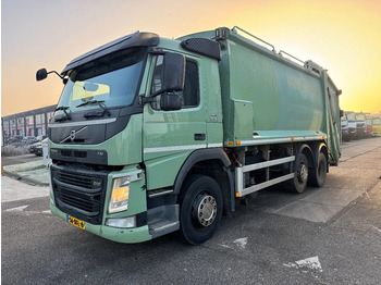 Garbage truck DENNIS