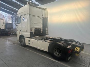 Tractor truck DAF XF 106.460 SUPERSPACECAB: picture 3