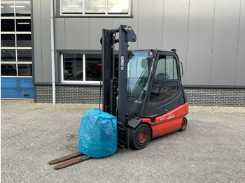 Forklift LINDE E25