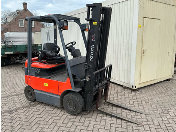 Forklift TOYOTA FBMF 16