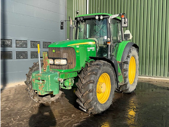 Farm tractor JOHN DEERE 6820