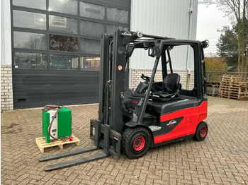 Forklift LINDE E25