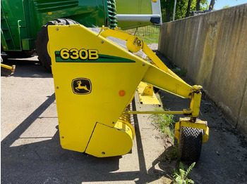Agricultural machinery John Deere 630B: picture 3