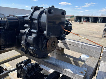 Excavator DANA ITALIA S.R.L SPICER / DANA - STEERING AXLE: picture 4 Excavator DANA ITALIA S.R.L SPICER / DANA - STEERING AXLE: picture 4