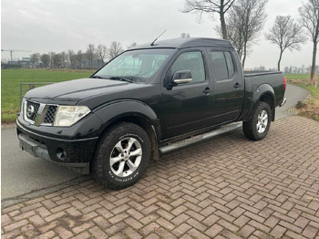 Commercial truck NISSAN Navara