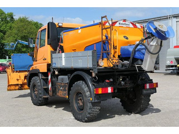 Truck Unimog U 300 4x4, Schmidt, Streuer, Schild, Klima,27tkm: picture 4