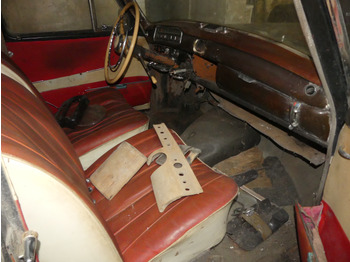 Car Voiture ancêtre Mercedes-Benz 220S Poton: picture 4