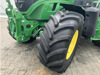 Farm tractor John Deere 6R 140: picture 2