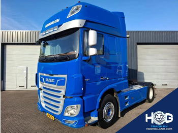 Tractor truck DAF XF 530