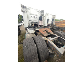 Tractor truck RENAULT PREMIUM: picture 4