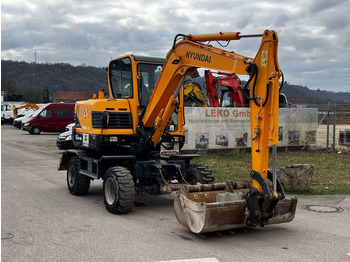 Wheel excavator HYUNDAI