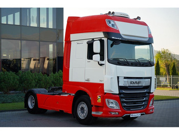 Tractor truck DAF XF 530