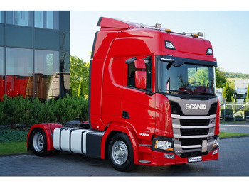Tractor truck SCANIA R 450