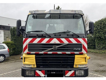 Hook lift truck Volvo FM12 6x6 Hook lift: picture 2 Hook lift truck Volvo FM12 6x6 Hook lift: picture 2