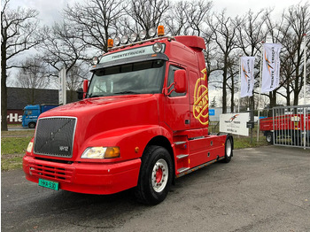 Tractor truck Volvo NH 12.460 4X2 460PK Globetrotter/ Manuel Gearbox / NL Truck: picture 2