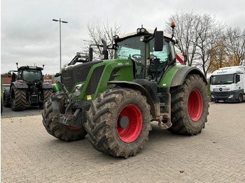 Farm tractor FENDT 828 Vario