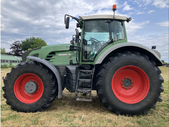 Farm tractor FENDT