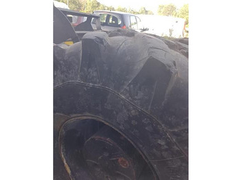 Wheels and tires Michelin 18R19.5XF: picture 4