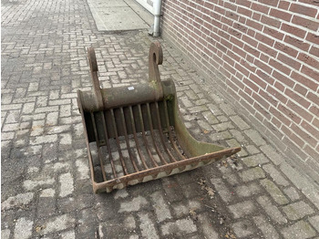 Bucket CW 30: picture 3 Bucket CW 30: picture 3