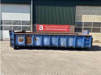 Shipping container