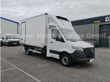 Refrigerated delivery van MERCEDES-BENZ Sprinter 319