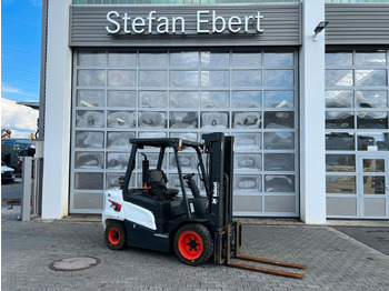Electric forklift DOOSAN