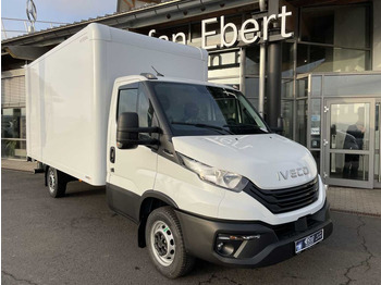Closed box van IVECO Daily 35s16
