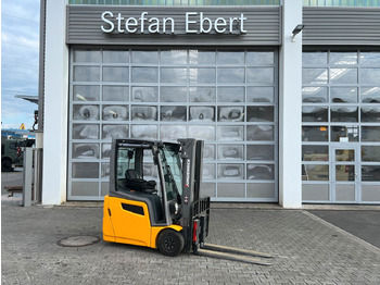 Electric forklift JUNGHEINRICH EFG