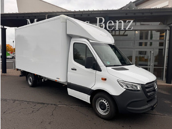 Closed box van MERCEDES-BENZ Sprinter 317