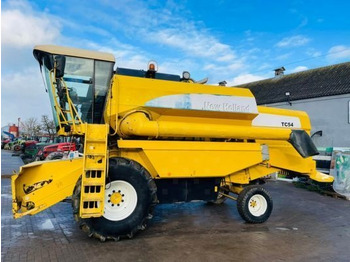 Combine harvester NEW HOLLAND TC series