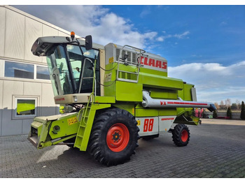 Combine harvester CLAAS Dominator