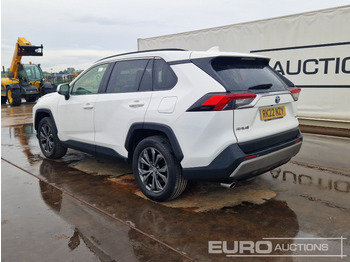 SUV 2022 Toyota RAV 4: picture 3
