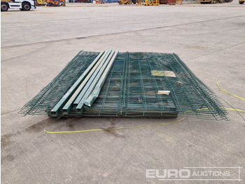 Construction equipment Galvanised fencing Panel (4 of), Fencing Posts (5 of): picture 4