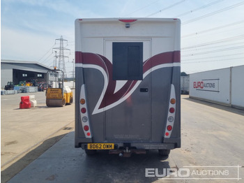 Closed box van Vauxhall Movano: picture 4